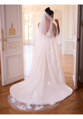 Bianco Evento S529 – Ivoorkleurige kathedraalsluier van zachte tule, 250 cm ()