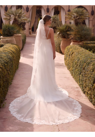 Bianco Evento S541 – Ivoorkleurige kathedraalsluier van zachte tule, 300 cm ()