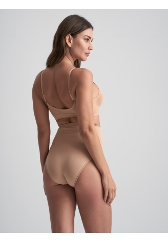 BYE BRA Seamless High Waist string Hooggetailleerde Slip Beige