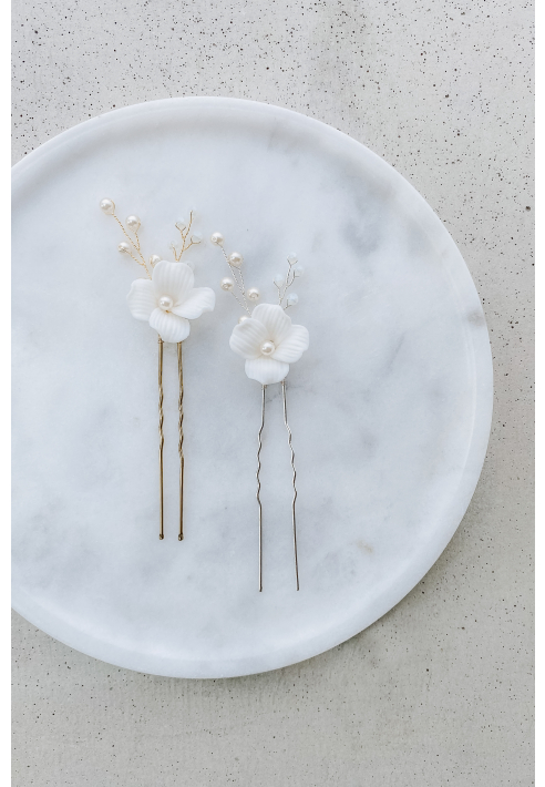 Perlenbräute Coco met parels haarpinnen