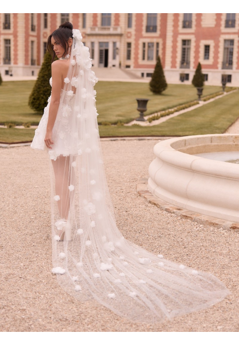 Bianco Evento S546 – Ivoorkleurige sluier van zachte tule, 300 cm