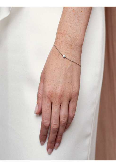 Abrazi Dainty Armand