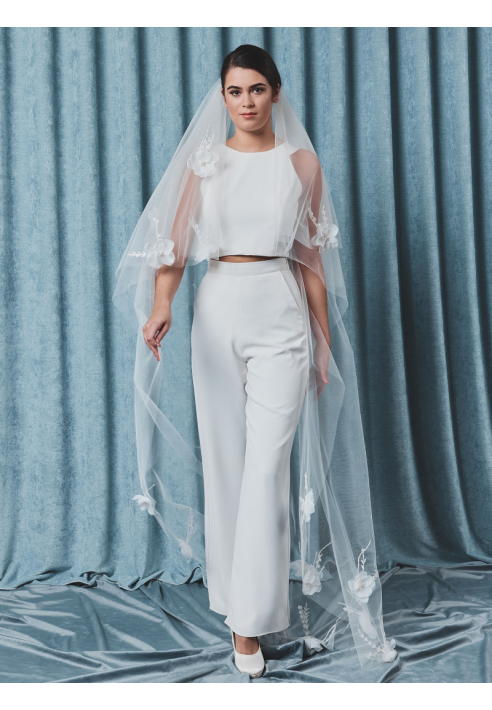 S75512-210-2 sluier met 3D bloemen en pareltjes ()