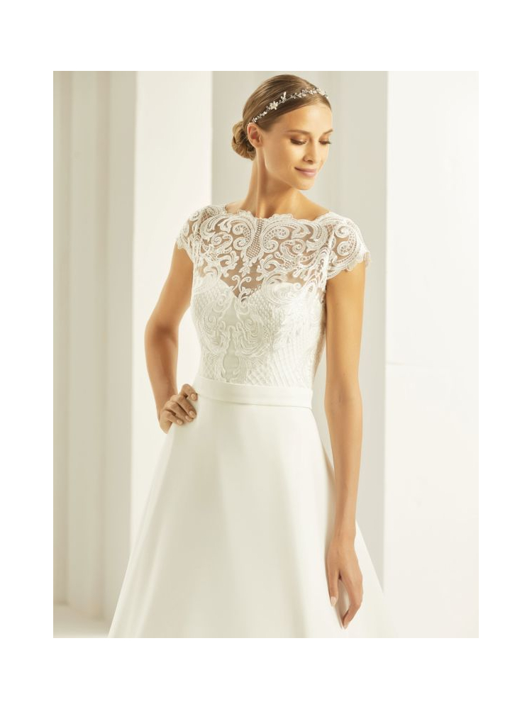 Bianco Evento E269 Bolero Kant main product photo