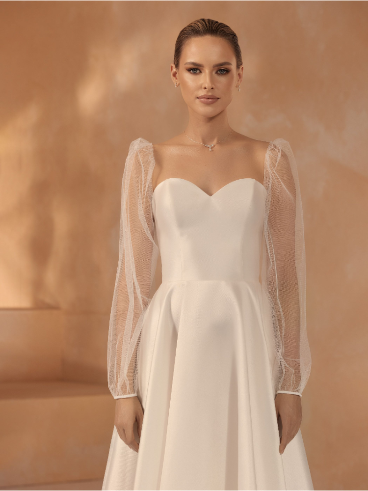 Bianco Evento R003 Tule Mouwen main product photo