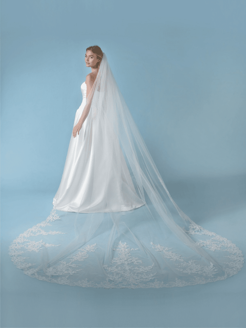 Poirier S435 350 MED Sluier Pailletten Geborduurde Bloemen Bladeren